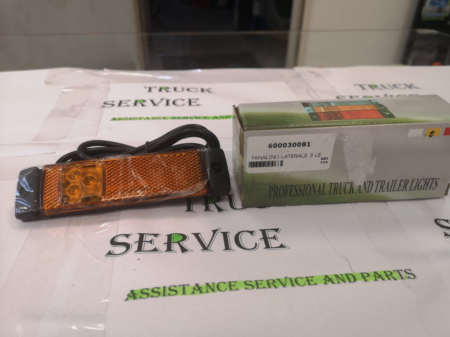 Fanale Fanalino LED Universale Rosso con Supporto -