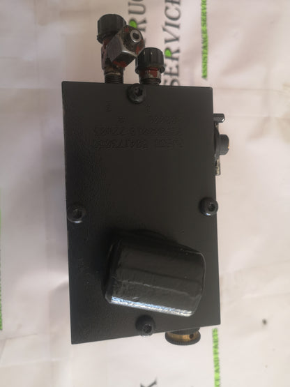 Pompa Manuale Ribaltamento Cabina IVECO Eurotrakker - Ricambio OEM 504173050 - Originale e Compatibile